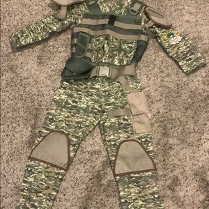 Boys costume 5-6